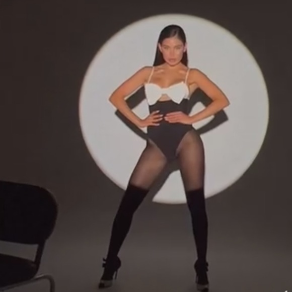 ZARA BOW BODYSUIT - Picture 3 of 16